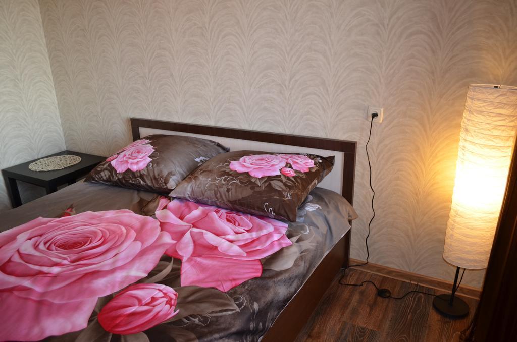 Apartment At Zhukova Street Барановичі Екстер'єр фото