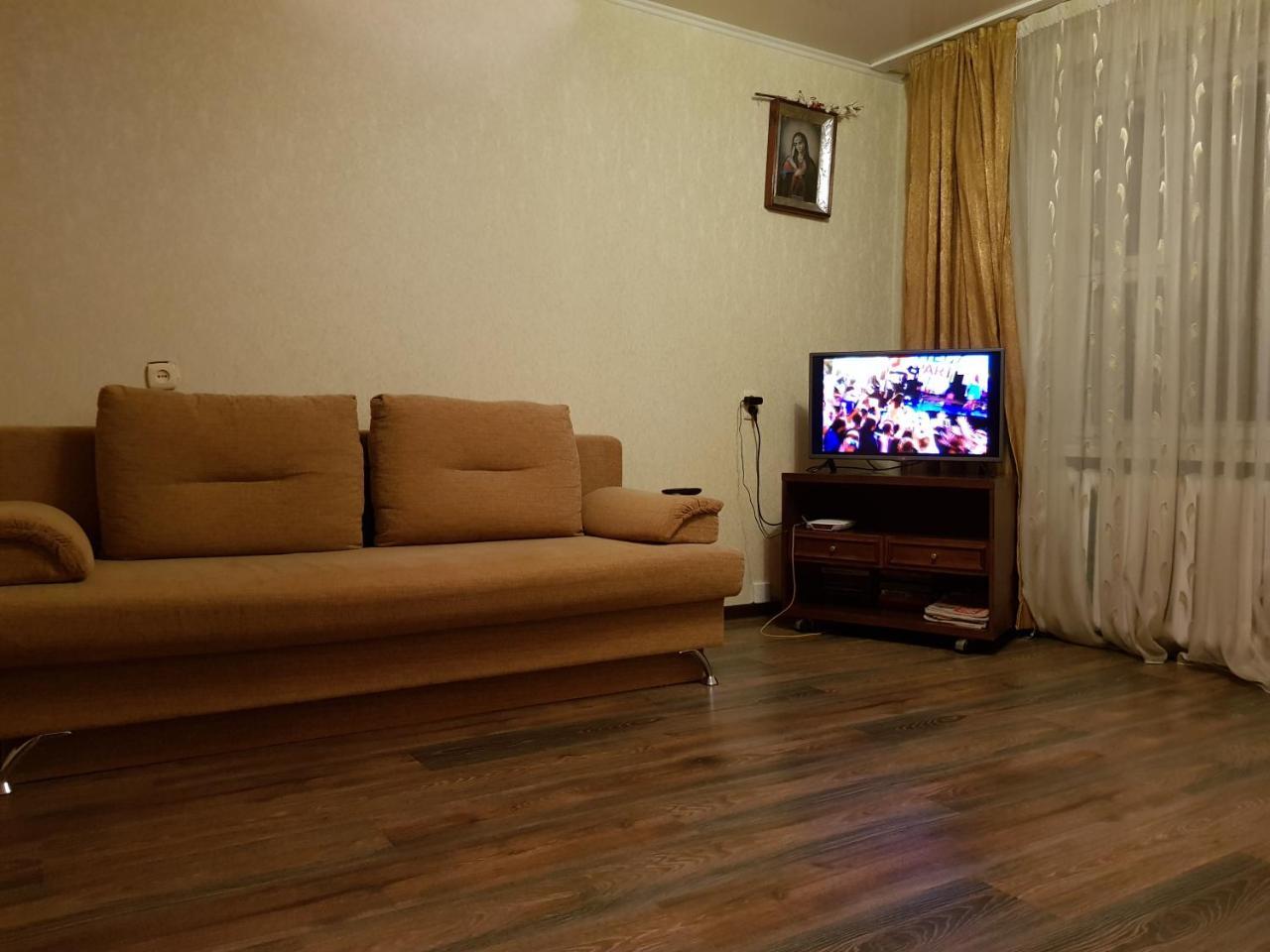 Apartment At Zhukova Street Барановичі Екстер'єр фото